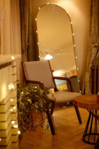 How to Create a Cosy and Inviting Living Room in Any Home